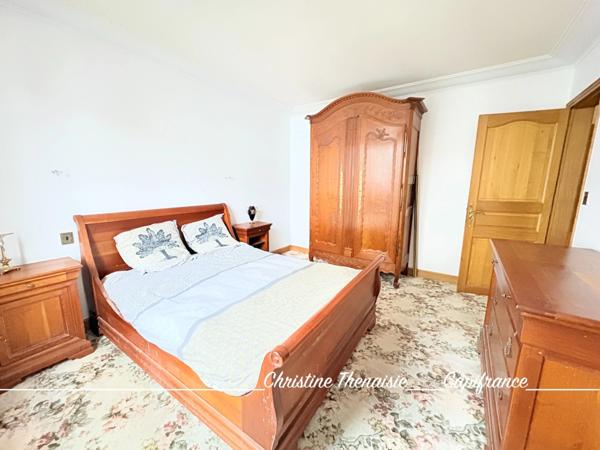 Maison à vendre au coeur de Croix de Vie, Beaux volumes, 5 pièces, 3 chambres, Jardin (85800) Saint Gilles Croix de Vie