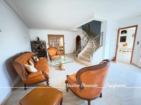 Maison à vendre au coeur de Croix de Vie, Beaux volumes, 5 pièces, 3 chambres, Jardin (85800) Saint Gilles Croix de Vie