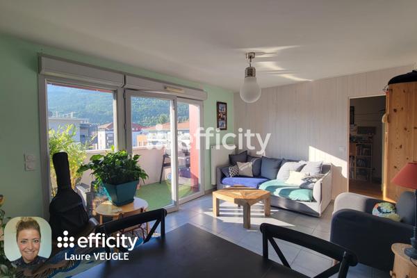 Appartement
         4 pièces
        - 87 m² Exclusivité 275 000 € *