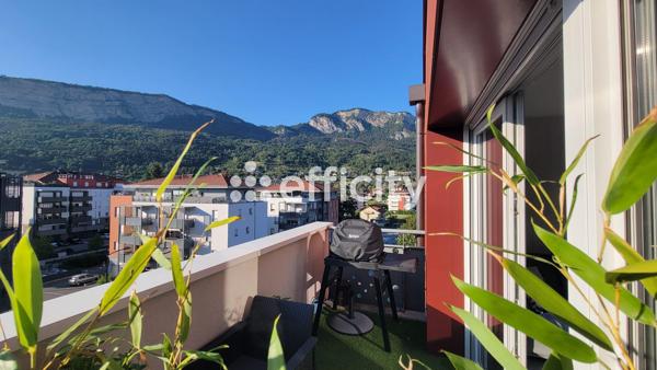 Appartement
         4 pièces
        - 87 m² Exclusivité 275 000 € *
