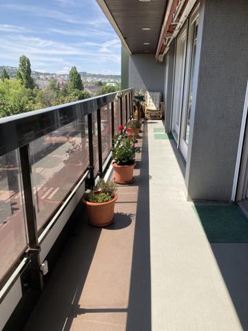DIJON CANAL : APPARTEMENT 2 CHAMBRES - BALCON -CAVE - GARAGE