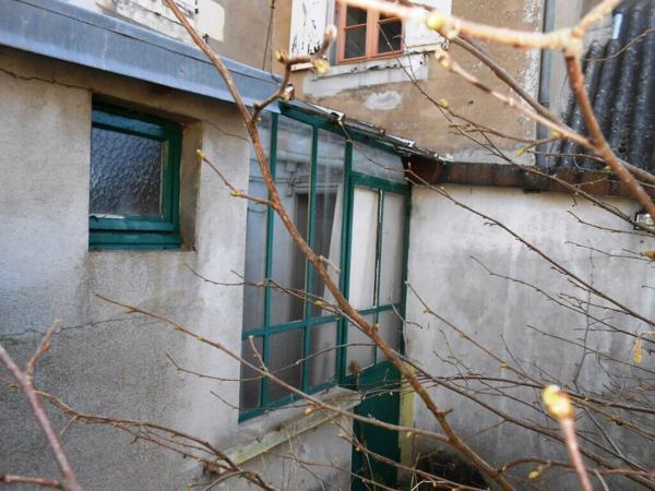 Immeuble à vendre    6 pièces • 136 m2 Saint-Éloi