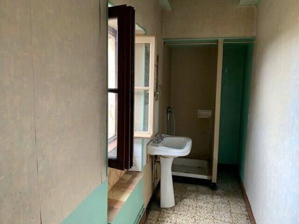 Immeuble à vendre    6 pièces • 136 m2 Saint-Éloi