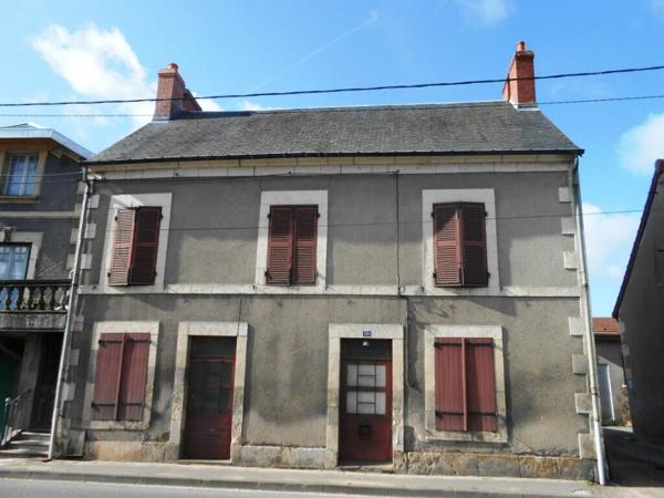 Immeuble à vendre    6 pièces • 136 m2 Saint-Éloi