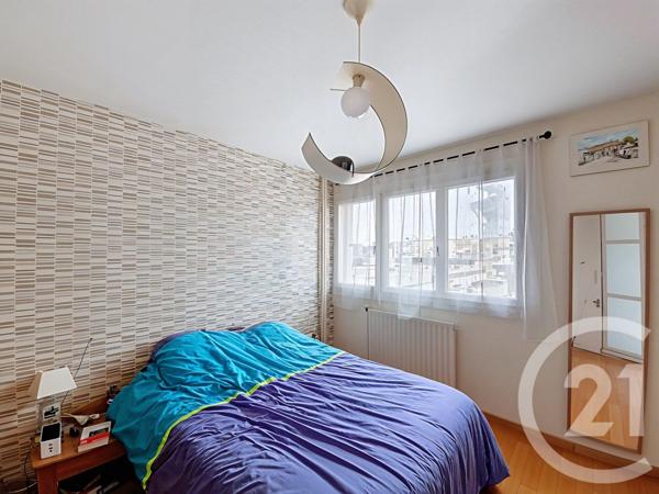 Appartement F4 à vendre  4 pièces - 79 m2 CORBAS - 69