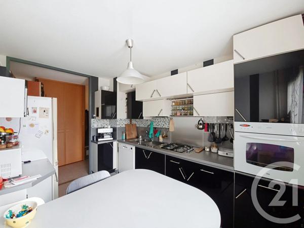 Appartement F4 à vendre  4 pièces - 79 m2 CORBAS - 69