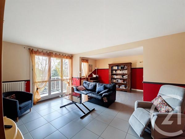 Appartement F4 à vendre  4 pièces - 79 m2 CORBAS - 69