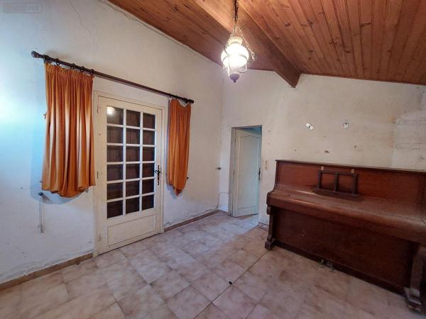 Maison à restaurer à vendre à Cours-de-Pile en Dordogne (24520), ref : 18113/135