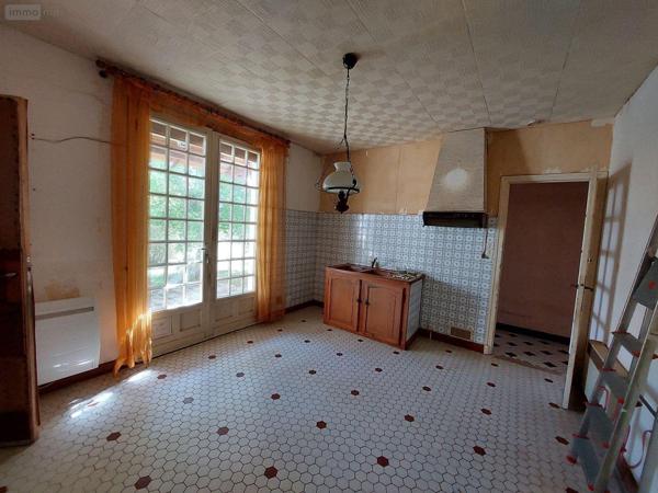 Maison à restaurer à vendre à Cours-de-Pile en Dordogne (24520), ref : 18113/135
