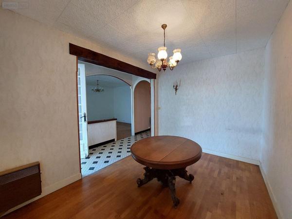 Maison à restaurer à vendre à Cours-de-Pile en Dordogne (24520), ref : 18113/135