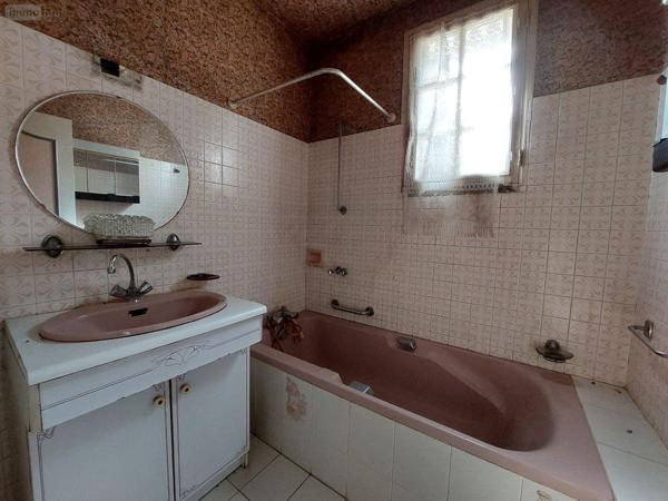 Maison à restaurer à vendre à Cours-de-Pile en Dordogne (24520), ref : 18113/135