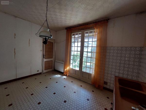 Maison à restaurer à vendre à Cours-de-Pile en Dordogne (24520), ref : 18113/135