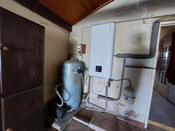 Maison à restaurer à vendre à Cours-de-Pile en Dordogne (24520), ref : 18113/135