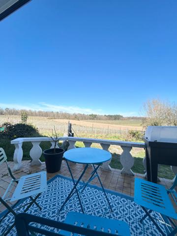 **Charmante propriete en pierre avec gite et piscine dans un cadre bucolique**