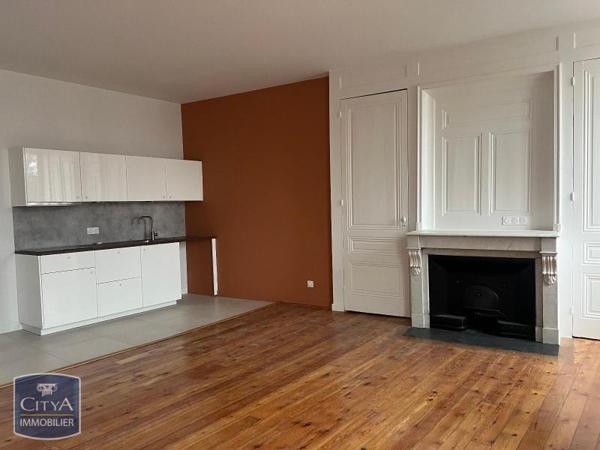 Appartement à louer 2 pièces 55.79m²