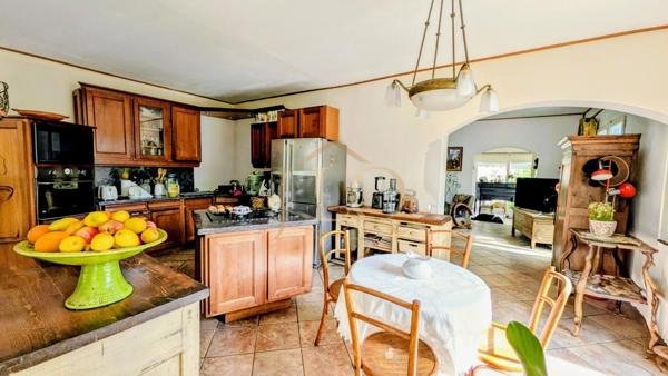 La Maison des Saisons - Maison familiale de 173 m² – 3 chambres – terrain paysager de 2 420 m² - Maintenon (28)