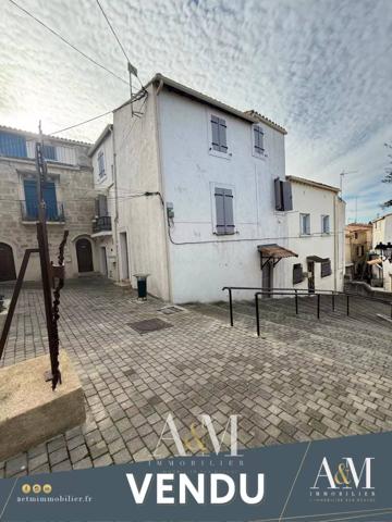 Maison de village T5 de 82 m² + caves.