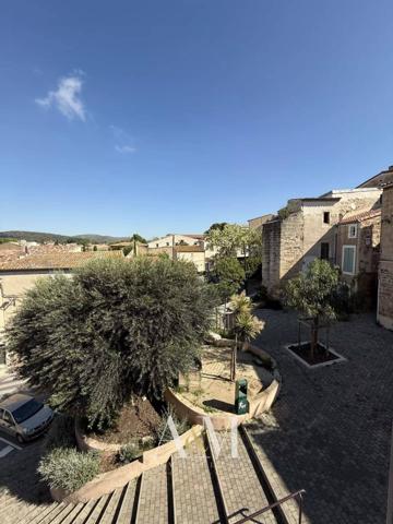 Maison de village T5 de 82 m² + caves.