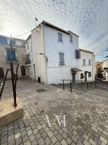 Maison de village T5 de 82 m² + caves.