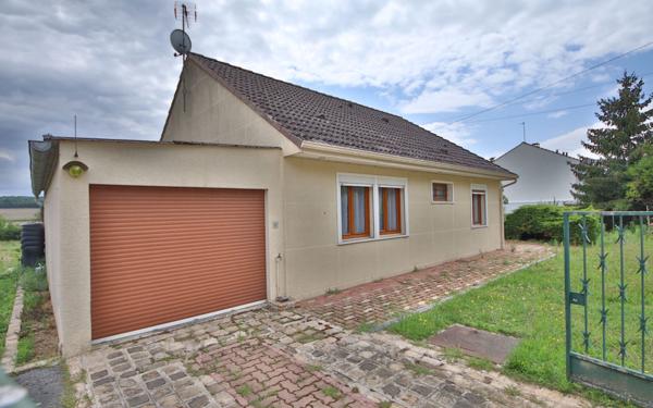 Maison à vendre    3 pièces • 90 m2 Azy-sur-Marne
