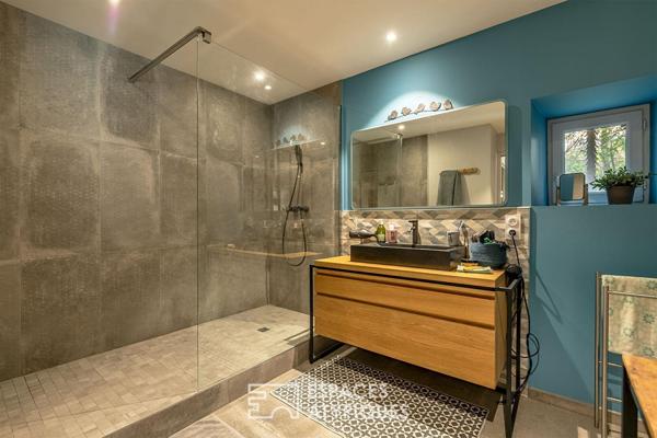 Demeure de charme et sa piscine intimiste