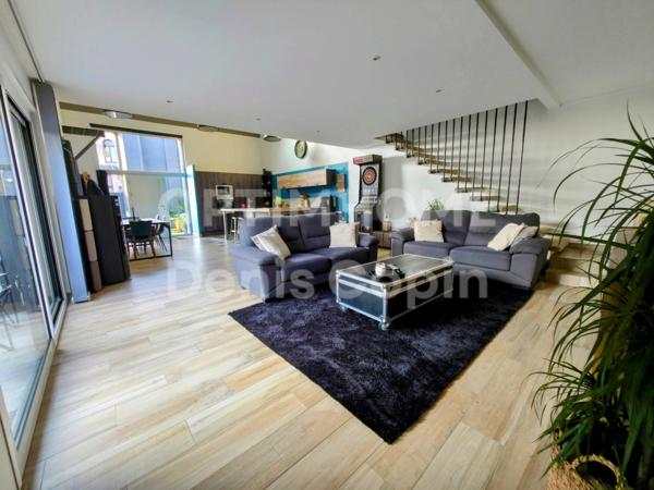 Maison Individuelle Style Loft | Centre-ville Caudry (59540) | Grange 150 m² | 3 Chambres