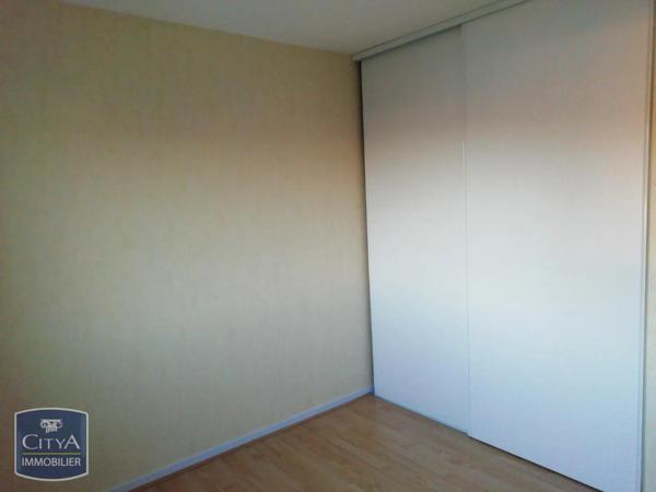 Appartement à louer 2 pièces 45.65m² Héricourt (70400)