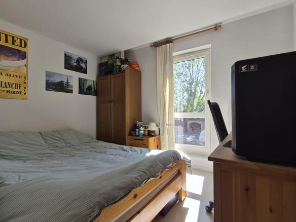 Maison
         5 pièces
        - 112 m² 350 000 € *
