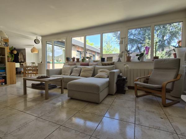 Maison
         5 pièces
        - 112 m² 350 000 € *