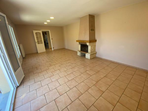 Maison Vitry En Charollais 4 pièce 95.98 m2