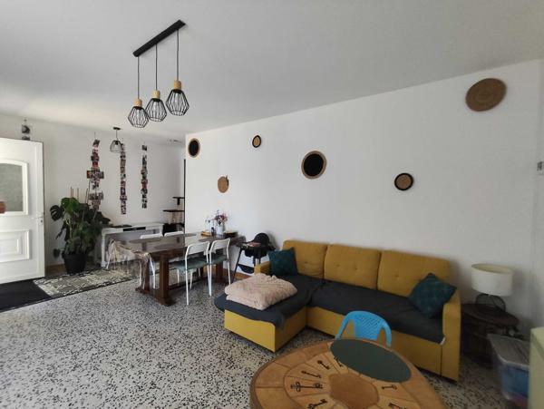 MAISON DE PLAIN PIED AVEC JARDIN