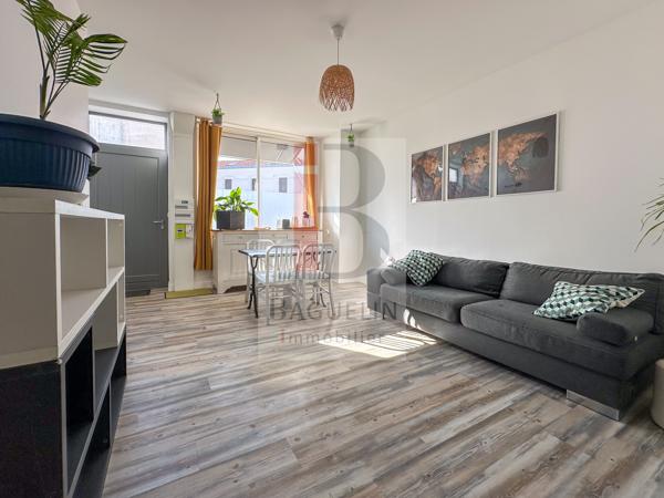 HYPER CENTRE VILLE APPARTEMENT 2 CHAMBRES