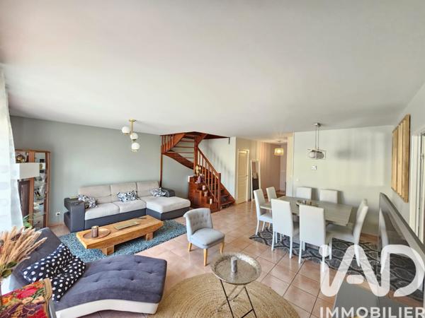Maison à vendre 6 pièces 140 m² Moissy-Cramayel