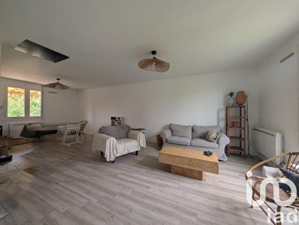 Maison traditionnelle 4 pièces de 94 m² à La Coquille (24450)