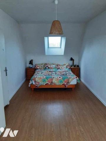 Maison T7 à vendre à PONTIVY (56300), Morbihan (56), à 2 pas des commerces, proche du centre-vi...