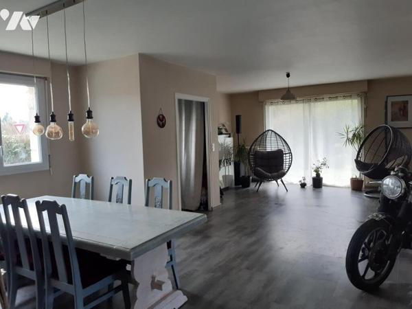 Maison T7 à vendre à PONTIVY (56300), Morbihan (56), à 2 pas des commerces, proche du centre-vi...