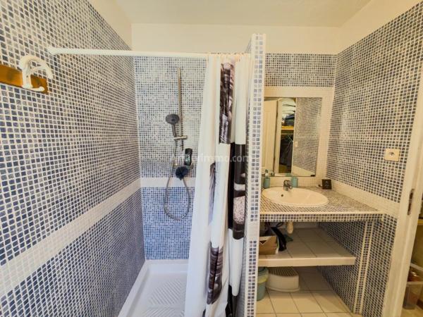 Vente                                                      Villa
                        
                     5 pièces                      143 m2                     à Vidauban