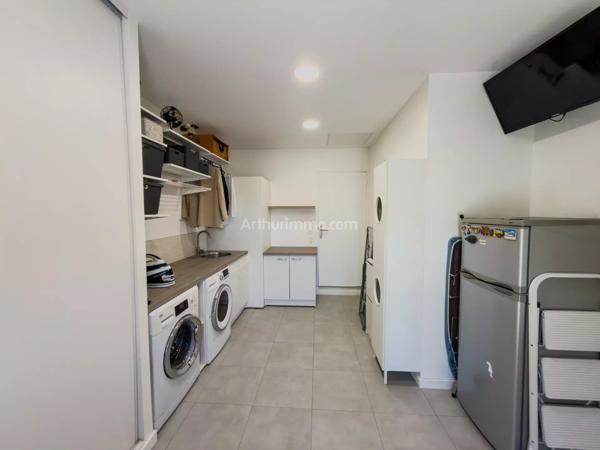 Vente                                                      Villa
                        
                     5 pièces                      143 m2                     à Vidauban