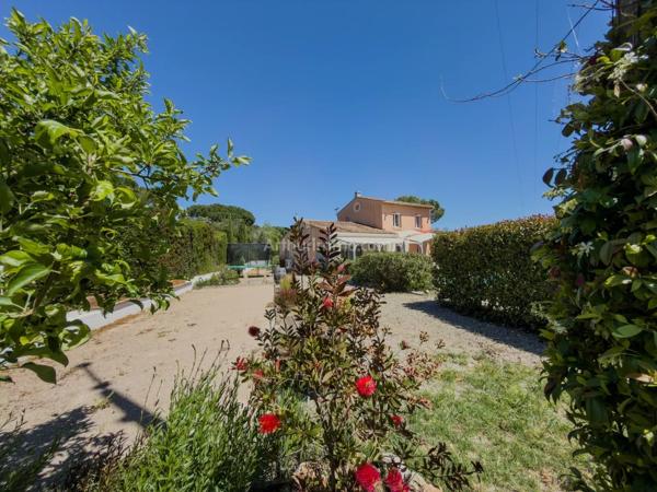 Vente                                                      Villa
                        
                     5 pièces                      143 m2                     à Vidauban