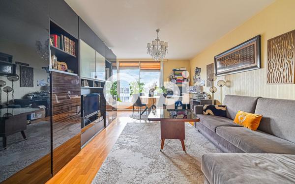 Appartement à vendre    3 pièces • 66 m2 Paris 11