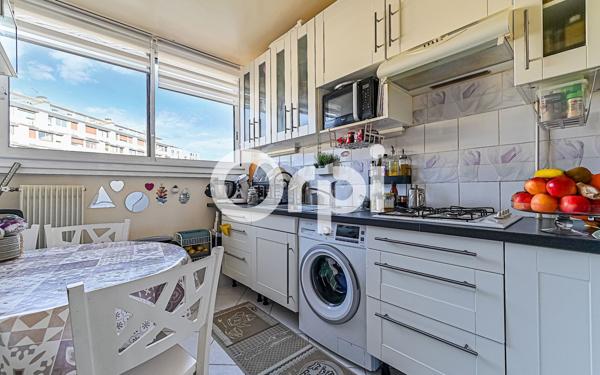 Appartement à vendre    3 pièces • 66 m2 Paris 11