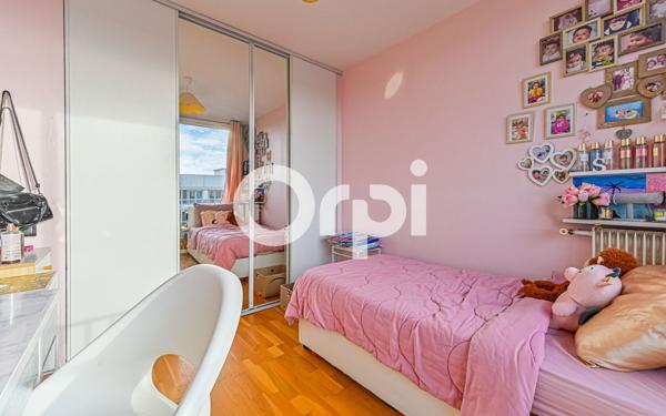 Appartement à vendre    3 pièces • 66 m2 Paris 11