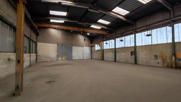 Local d'activité à vendre LONGVIC (21)