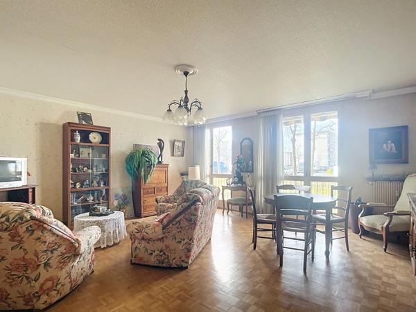 Appartement à vendre 3 pièces de 75 m2 JOUE LES TOURS proximité du Tram(37)