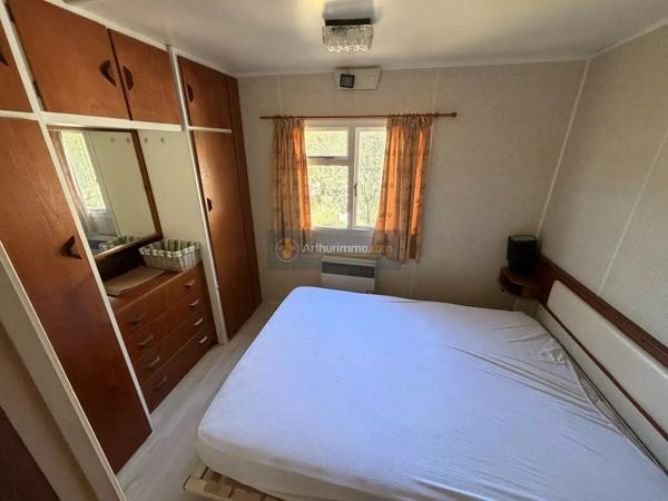 Vente                                                      Terrain
                        
                                         200 m2                     à Fréjus