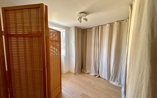 Maison à vendre    5 pièces • 246,48 m2 Gouvernes