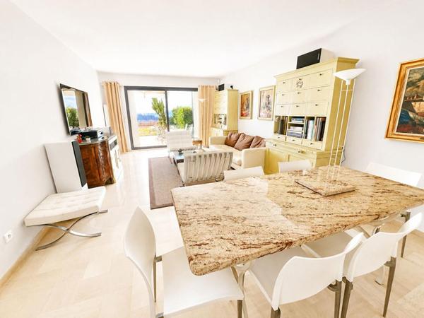 NICE MONT BORON Vue mer exceptionnelle, Appartement 3 pièces avec jardin