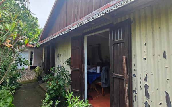 Maison à vendre    3 pièces • 121 m2 Saint-Paul