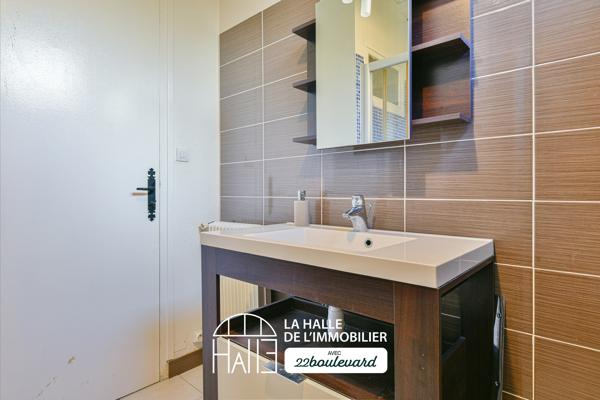 Maison
         8 pièces
        - 194 m²