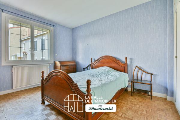 Maison
         8 pièces
        - 194 m²